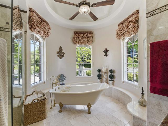 17502 Corte Lomas Verdes, Poway CA: https://media.crmls.org/mediaz/f9eb4cfc-eda0-4291-8b45-4ec7ada4207b.jpg