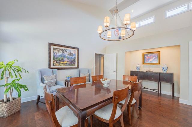 25547 Meadowview Circle,  CA: https://media.crmls.org/mediaz/f9ec5b3c-6df3-4eac-823b-07c0a78d8f28.jpg