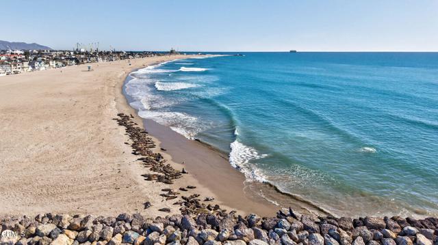 Detail Gallery Image 52 of 59 For 2408 Ocean Dr, Oxnard,  CA 93035 - 3 Beds | 3/1 Baths