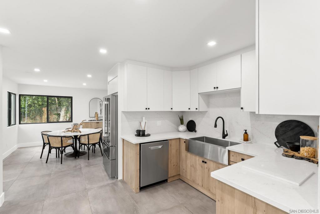 2029 Del Mar Heights - photo 13