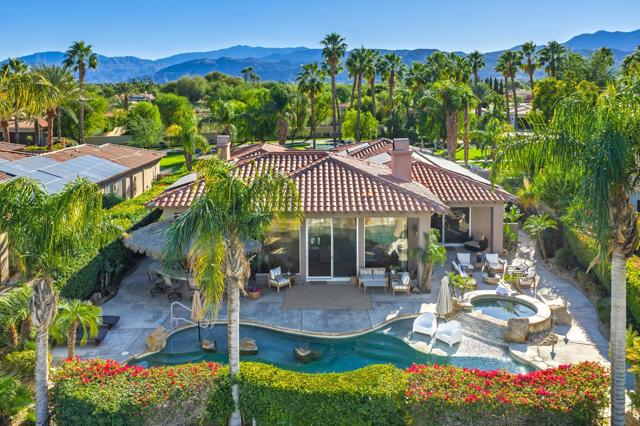 261 Loch Lomond Road, Rancho Mirage CA: https://media.crmls.org/mediaz/f9ed703b-8f4a-4dc1-b77b-9848674db505.jpg