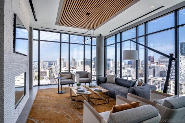 675 9th Ave, San Diego CA: https://media.crmls.org/mediaz/f9edf484-7ca4-4c73-9554-4b80827dfaf4.jpg