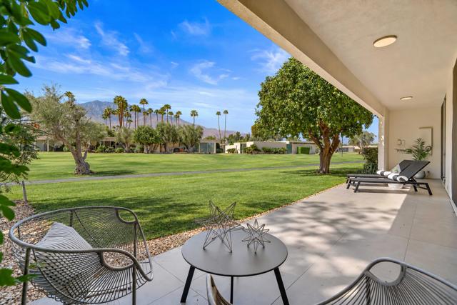 80 Lakeview Drive, Palm Springs, CA 92264