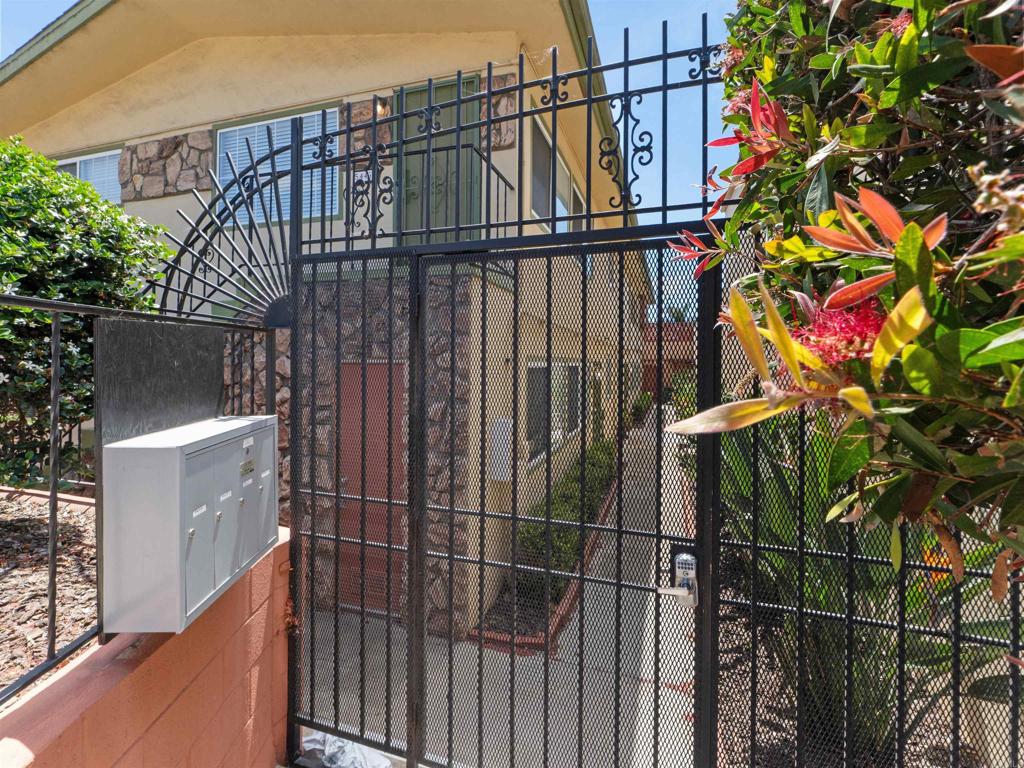 5445 Mildred Street - photo 5