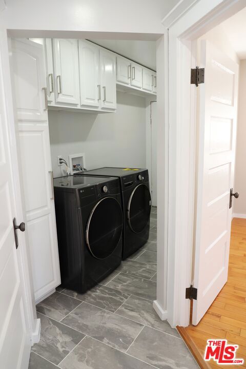1132 Myra Avenue, Los Angeles CA: https://media.crmls.org/mediaz/f9f03261-3339-4c21-8da7-bcb543b16670.jpg