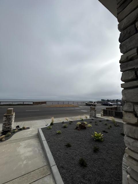 944 W West Cliff Drive, Santa Cruz CA: https://media.crmls.org/mediaz/f9f051e0-f9bf-40ac-be21-ce1afe0880c8.jpg