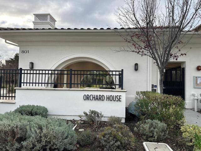 1068 Bigleaf Place, San Jose CA: https://media.crmls.org/mediaz/f9f0ff8f-0186-425b-984f-1dd5641e14d8.jpg