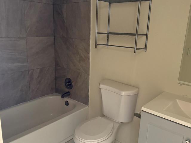 Image 7 of 11 For 54280 Avenida Vallejo