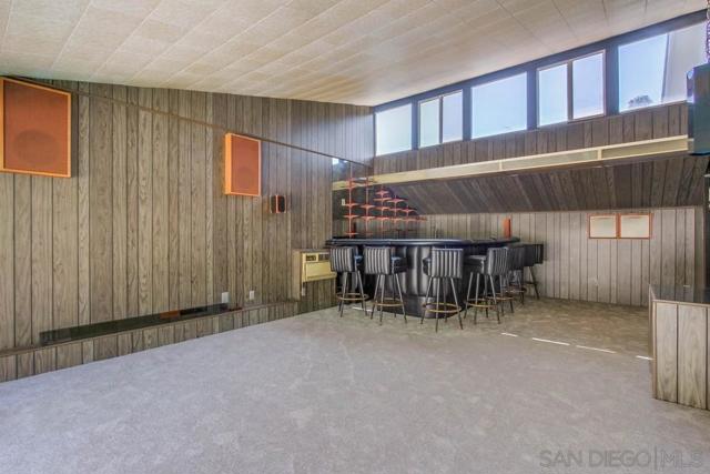 4711 ASHBY ST, San Diego CA: https://media.crmls.org/mediaz/f9f19511-eaef-493b-8810-abd0124a2690.jpg