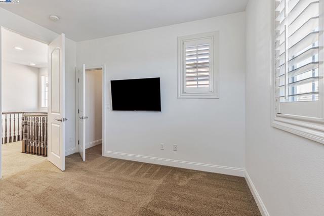 3579 Rimini Ln, Dublin CA: https://media.crmls.org/mediaz/f9f1ab27-6cee-4204-a545-4b202301190f.jpg