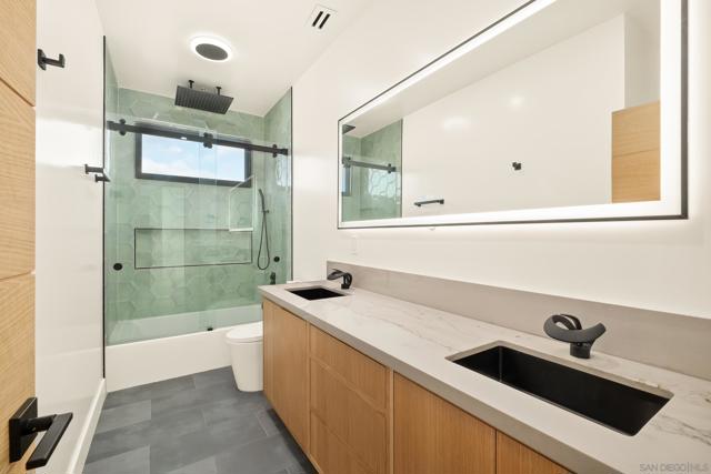 1531 33 Lieta St, San Diego CA: https://media.crmls.org/mediaz/f9f2e0fa-d9ca-4f22-883b-25553edc74f4.jpg