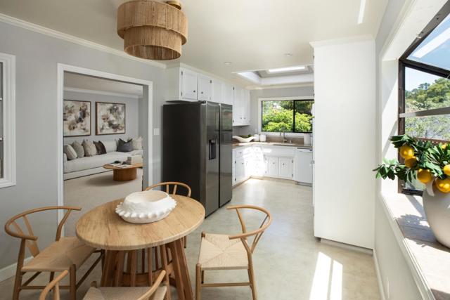 1416 Woodberry Avenue, San Mateo CA: https://media.crmls.org/mediaz/f9f36779-d28d-4849-8cc3-61ce005de0cd.jpg