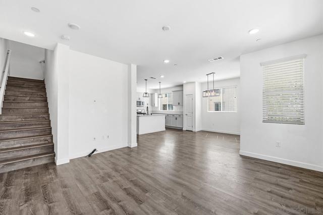 5230 Calle Rockfish, San Diego CA: https://media.crmls.org/mediaz/f9f689a7-9c2b-466b-9bd1-b5bbbeb27fd7.jpg