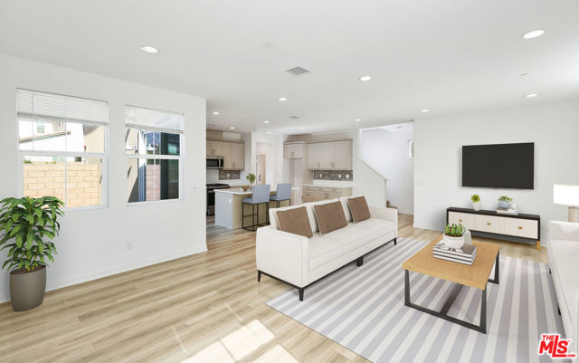 13889 Bell Way, Fontana CA: https://media.crmls.org/mediaz/f9f6cfd4-18f0-4ad1-9603-e848e436ef74.jpg