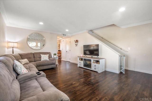 Detail Gallery Image 6 of 24 For 1463 N Broadway, Unit a, Escondido,  CA 92026 - 2 Beds | 1/1 Baths