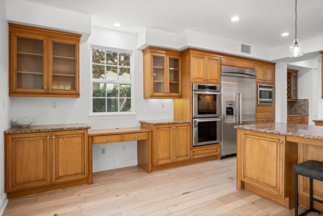 3219 Corte Paloma, Carlsbad CA: https://media.crmls.org/mediaz/f9f7be45-3138-48a7-a6dd-a7d3429d7627.jpg