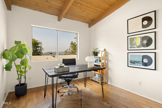 6201 1/4 Saylin Lane, Los Angeles CA: https://media.crmls.org/mediaz/f9f97a6c-2051-4b46-9400-c7841c721c76.jpg