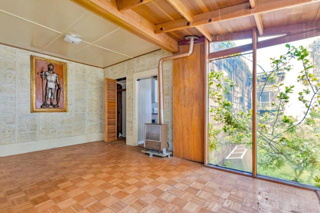 658 Lisbon Street, San Francisco CA: https://media.crmls.org/mediaz/f9f9fede-1af8-40d1-953d-a7275f2e2c85.jpg