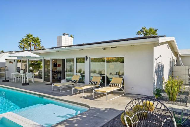 2463 S Broadmoor Drive, Palm Springs CA: https://media.crmls.org/mediaz/f9fa0790-5ae9-4b54-8a07-5676435300b1.jpg