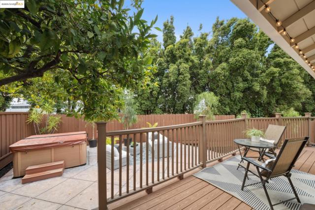 1995 149th Ave, San Leandro CA: https://media.crmls.org/mediaz/f9fa0b19-0372-42e9-9858-844edd30135c.jpg