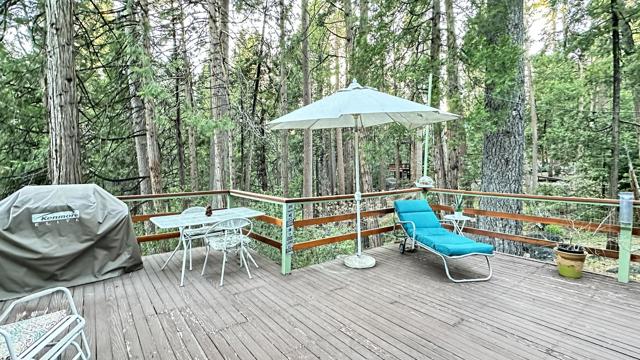 25655 Tahquitz Drive, Idyllwild CA: https://media.crmls.org/mediaz/f9fb300a-fe8f-400a-ac20-72890c19c162.jpg