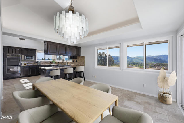 Detail Gallery Image 28 of 74 For 2207 Terra Bella Ln, Camarillo,  CA 93012 - 6 Beds | 3 Baths