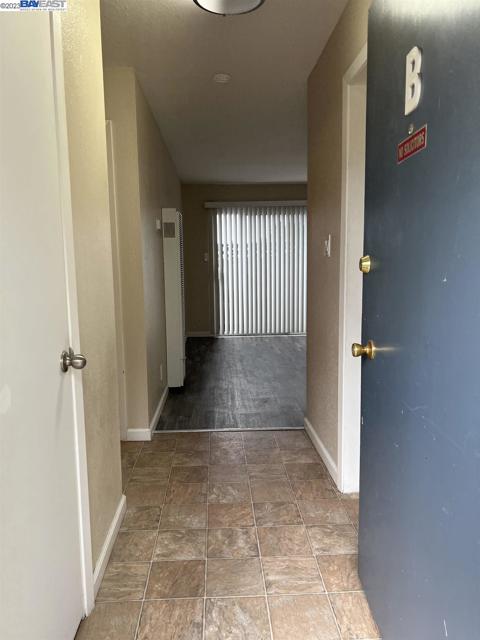 36976 Mulberry St, Newark CA: https://media.crmls.org/mediaz/f9fcc9b3-9aaf-4b82-b3aa-dac4337d44b0.jpg