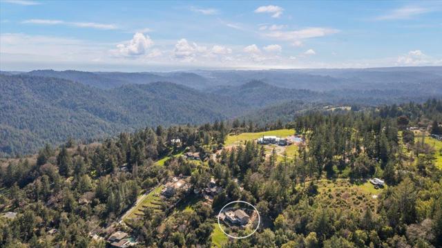 25400 Radonich Road, Los Gatos CA: https://media.crmls.org/mediaz/f9fe2314-1efd-4069-9d36-f11080c35288.jpg