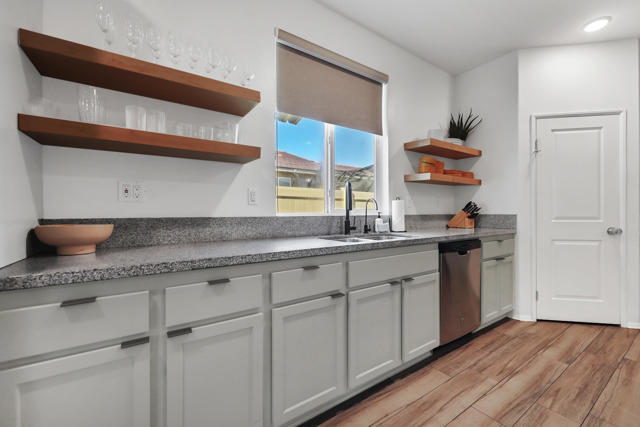 82857 Wheatley Court, Indio CA: https://media.crmls.org/mediaz/f9fe6518-b9a5-480e-97c6-411bf24c00a0.jpg