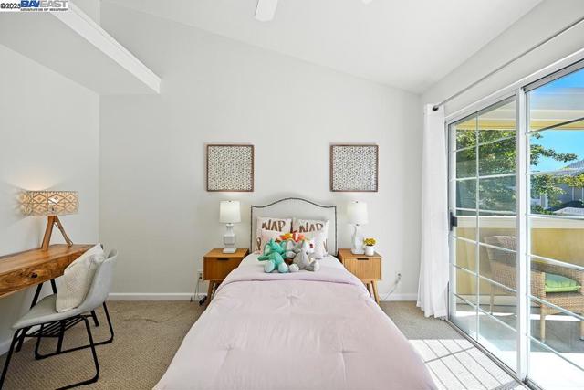 1561 Trimingham Dr, Pleasanton CA: https://media.crmls.org/mediaz/f9fe9cc7-a05a-401c-8433-13134bff157d.jpg