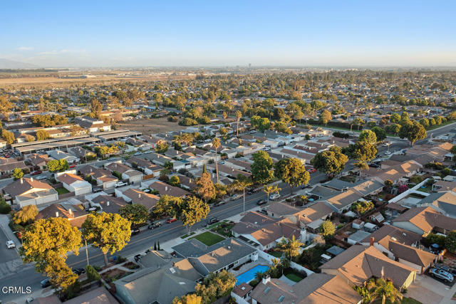 10325 Darling Road, Ventura CA: https://media.crmls.org/mediaz/f9febf9e-18c6-4a92-b776-ecba745ca675.jpg