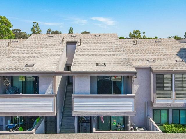 9140 Gramercy Dr, San Diego CA: https://media.crmls.org/mediaz/f9ff0b17-0a0e-4aeb-aaa8-09cae26f1c30.jpg