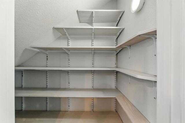 369 N Claremont Street, San Mateo CA: https://media.crmls.org/mediaz/fa01467c-90d8-4602-82b4-97961ce83fb6.jpg
