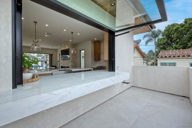 440 Pomona Avenue, Coronado CA: https://media.crmls.org/mediaz/fa02144d-68fc-423b-a917-ae3a7267e2ac.jpg