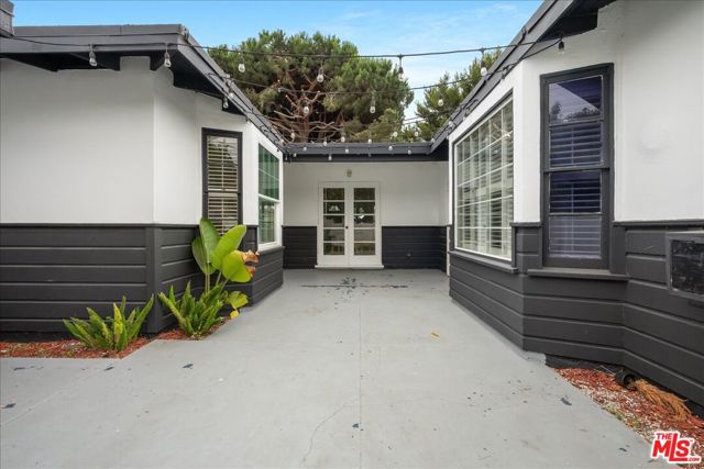 2026 S Freeman Street, Oceanside CA: https://media.crmls.org/mediaz/fa02289e-39d5-41f4-ba4b-34955ba7a6cf.jpg