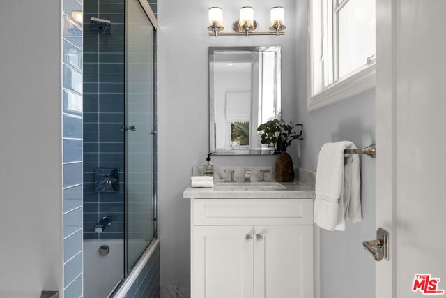 5 Bed Home for Sale in Los Angeles, California