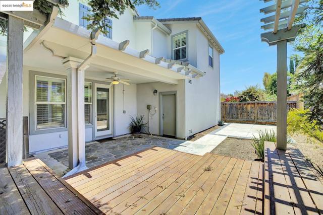 2743 Cathedral Cir, Brentwood CA: https://media.crmls.org/mediaz/fa032816-96cc-4ecc-becb-3d61d773e448.jpg