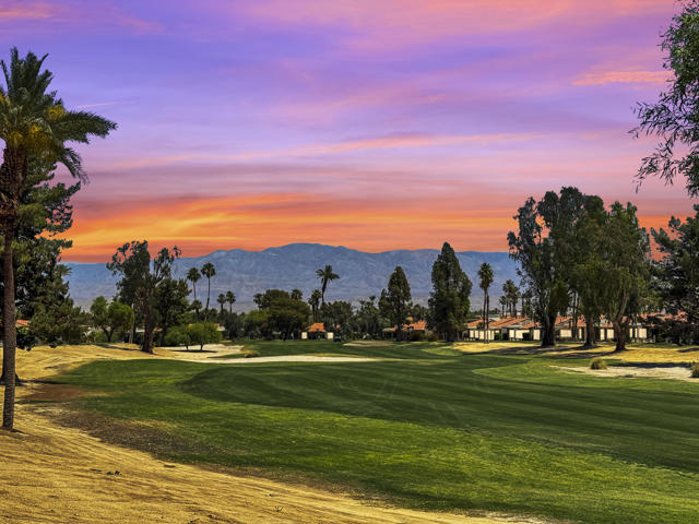 40492 Bay Hill Way, Palm Desert CA: https://media.crmls.org/mediaz/fa0415a6-9cab-4af0-ba8c-eb695f6f318a.jpg