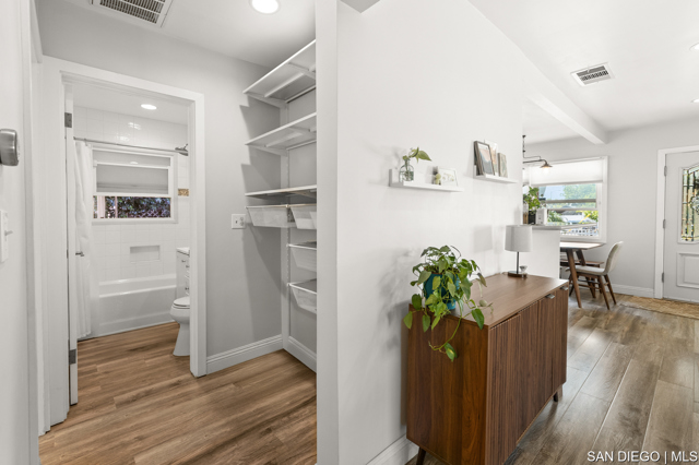 619 Maydee ST, Duarte CA: https://media.crmls.org/mediaz/fa045f00-c7fe-4fe3-bcf7-9ce7f43067ec.jpg