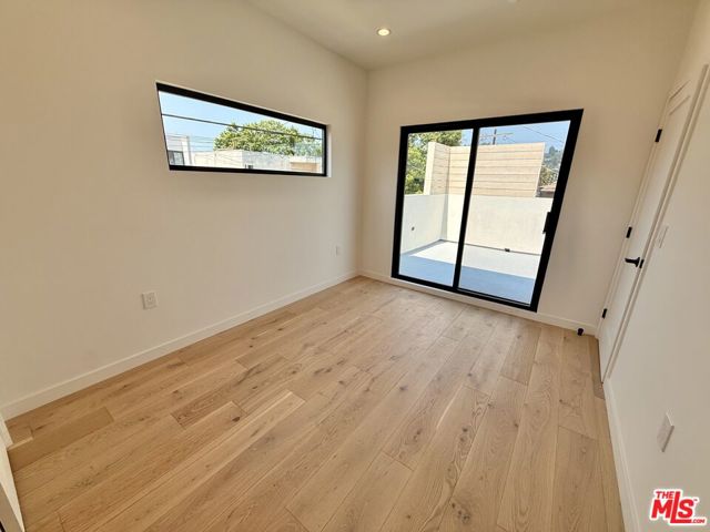 2427 Shoredale Avenue, Los Angeles CA: https://media.crmls.org/mediaz/fa04ab11-d267-4fc5-bb86-a05d527a584c.jpg