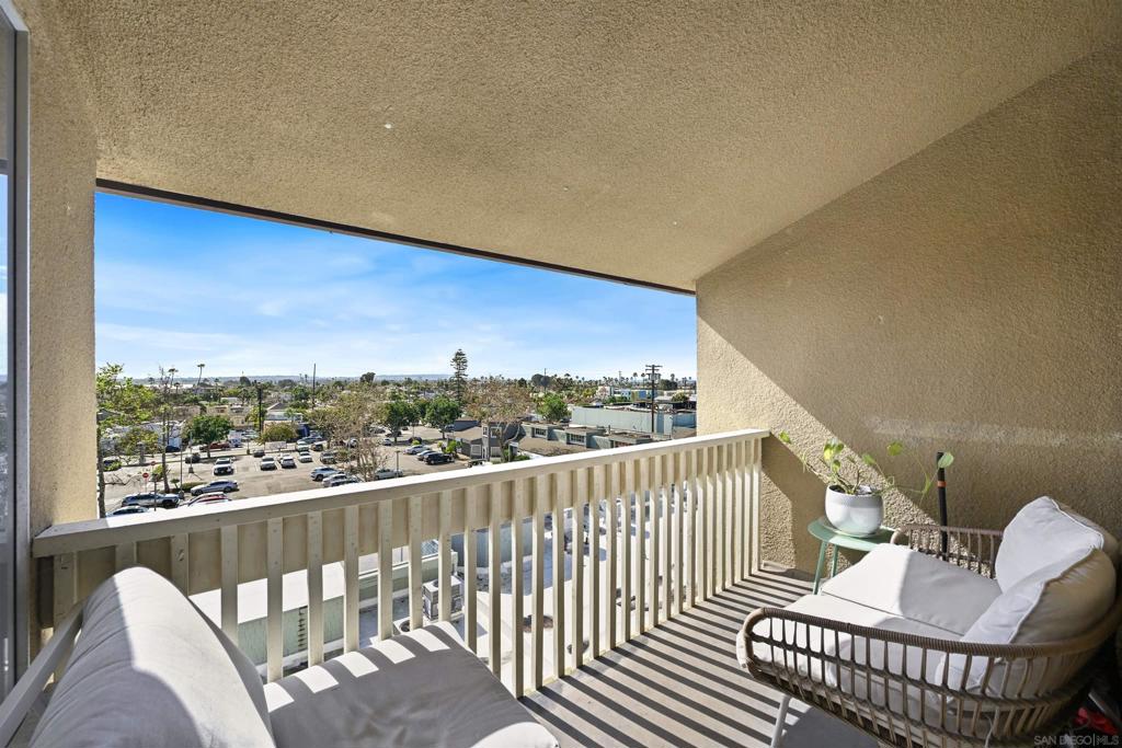1855 Diamond St - photo 12