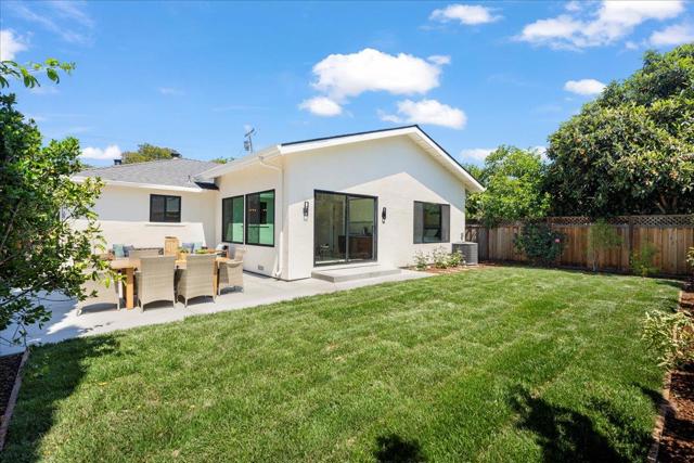584 Gresham Avenue, Sunnyvale CA: https://media.crmls.org/mediaz/fa052572-1a62-4362-9d9f-63e5c103157b.jpg