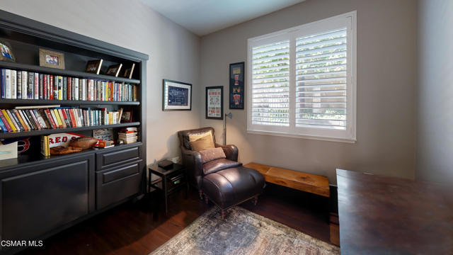 2343 Solway Court, Thousand Oaks CA: https://media.crmls.org/mediaz/fa05d565-71d6-4495-86b5-6fe9383c4586.jpg