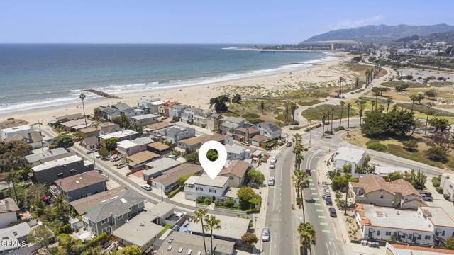 2036 Pierpont Boulevard, Ventura CA: https://media.crmls.org/mediaz/fa074931-9d4d-4b42-9587-5e3d097791d2.jpg
