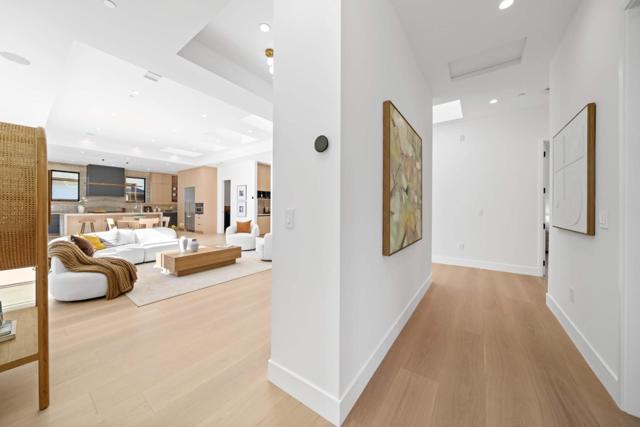 89 Centre Street, Mountain View CA: https://media.crmls.org/mediaz/fa079191-8652-4e09-aa6e-cc47f8719517.jpg