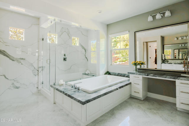 1323 Arroyo View Street, Thousand Oaks CA: https://media.crmls.org/mediaz/fa095e01-28b9-4bd6-86df-989ce12a5009.jpg