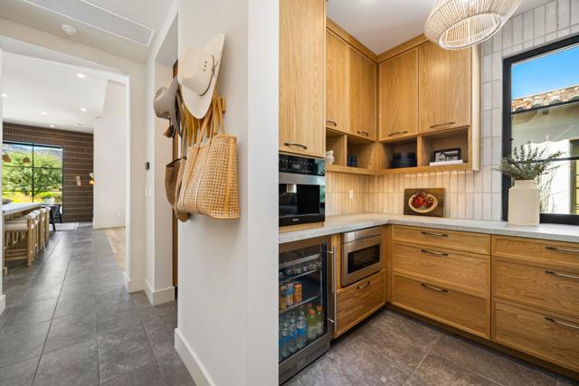 Image 43 of 63 For 78751 Deacon Drive