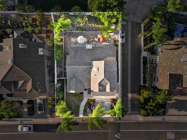 Detail Gallery Image 40 of 46 For 633 Cantara Ln, Vista,  CA 92081 - 3 Beds | 2/1 Baths