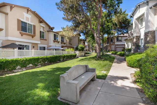 Detail Gallery Image 23 of 34 For 9753 W Canyon #4,  San Diego,  CA 92123 - 3 Beds | 2/1 Baths