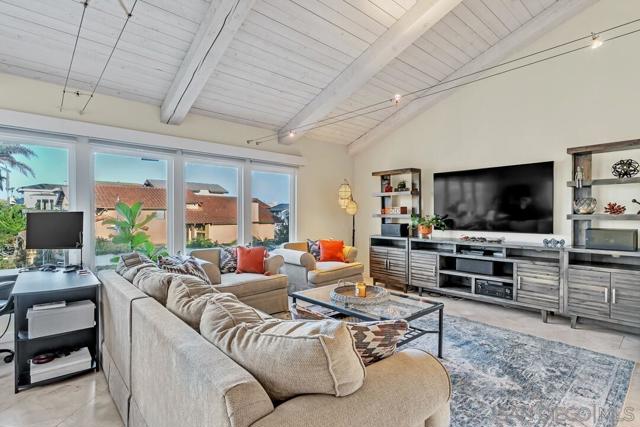 36 Admiralty Cross, Coronado CA: https://media.crmls.org/mediaz/fa0cfef1-286d-47ef-bb51-0256f4ef5c90.jpg
